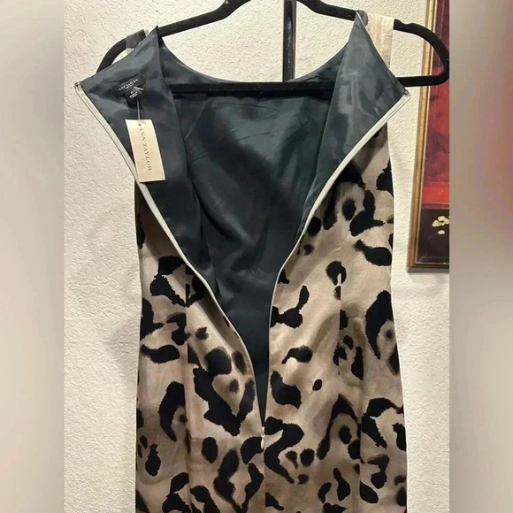 Ann Taylor beige animal print dress size 0 - Picture 4 of 9
